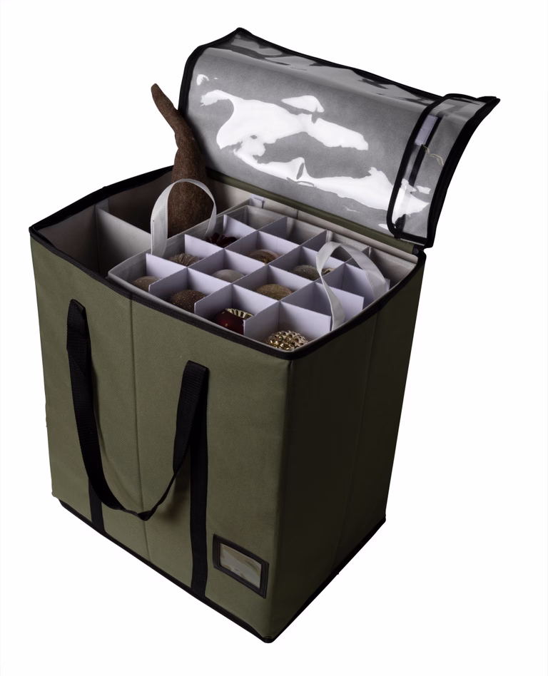 https://media.crystallize.com/pltn/25/8/5/90/@768/562234-julekuleoppbevaring-7.avif