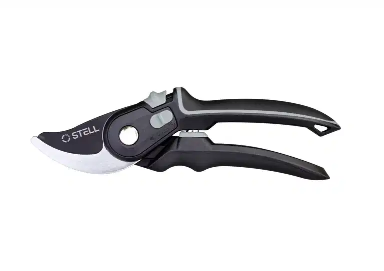 Sekatör SC82