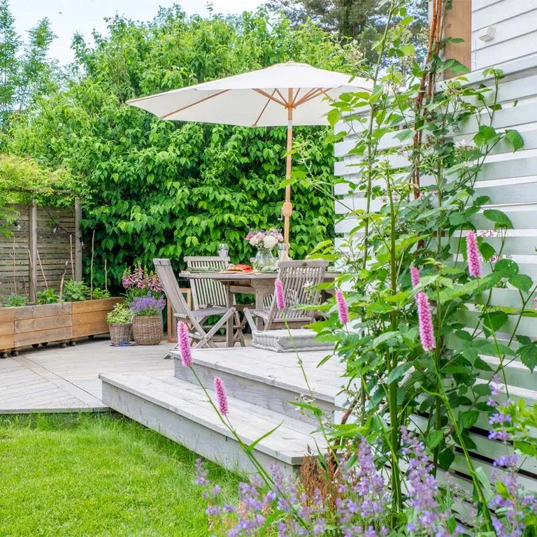 Garden visit: Classic and timeless garden at Therese's