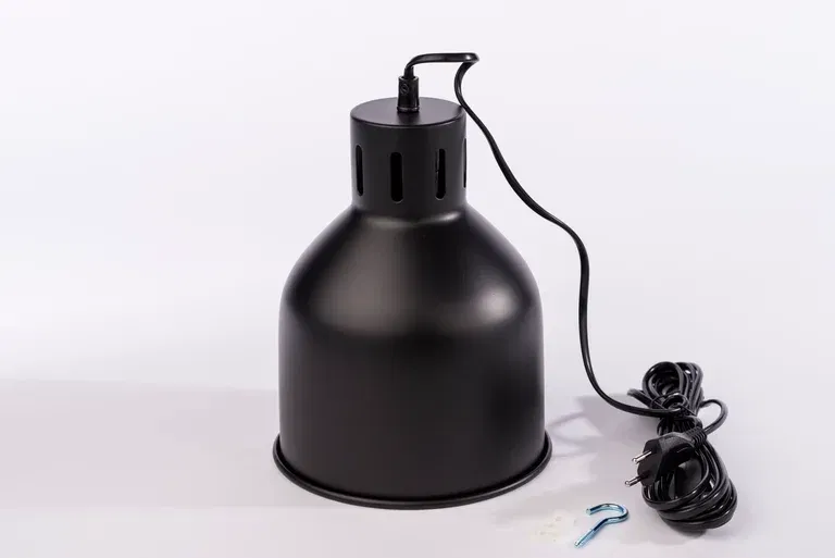 Saga Lamp Holder Black E27