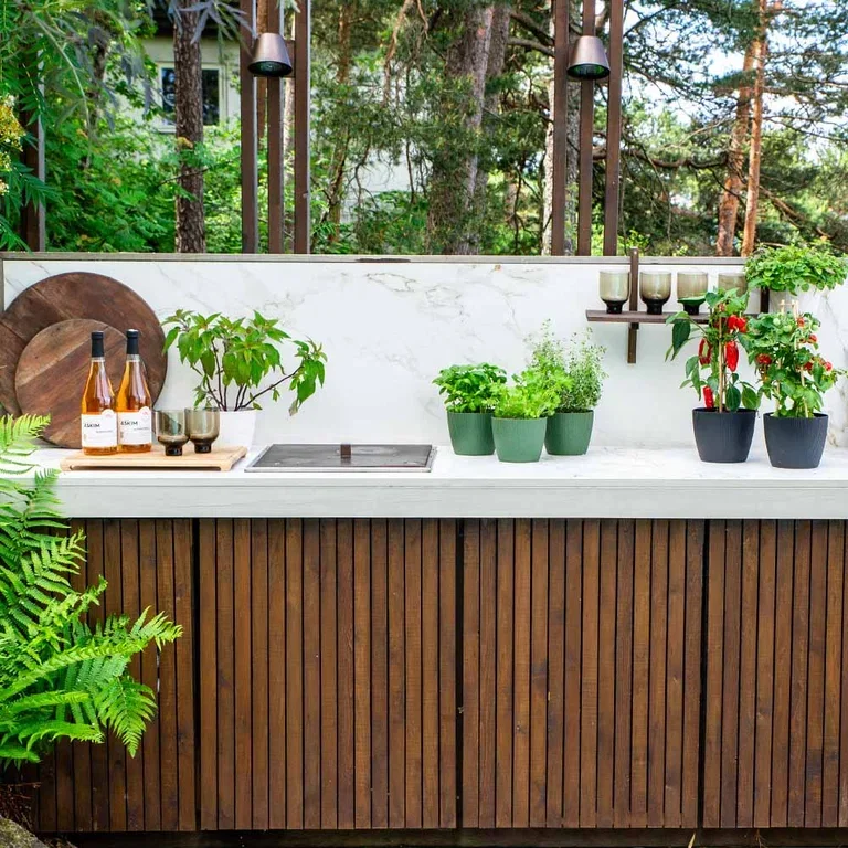 Trädgårdsbesök: Nordisk och minimalistisk stil hos Hanne 