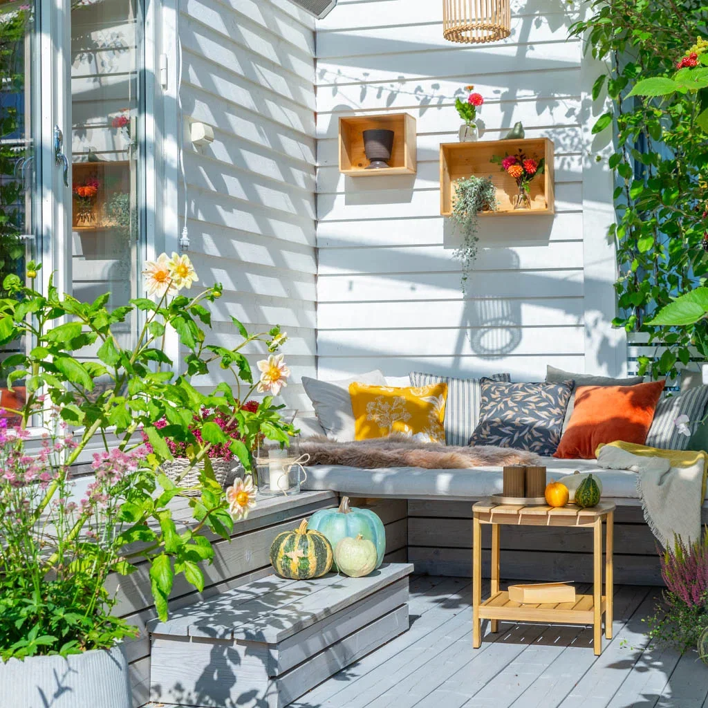 Sensommar i Thereses klassiska trädgård 