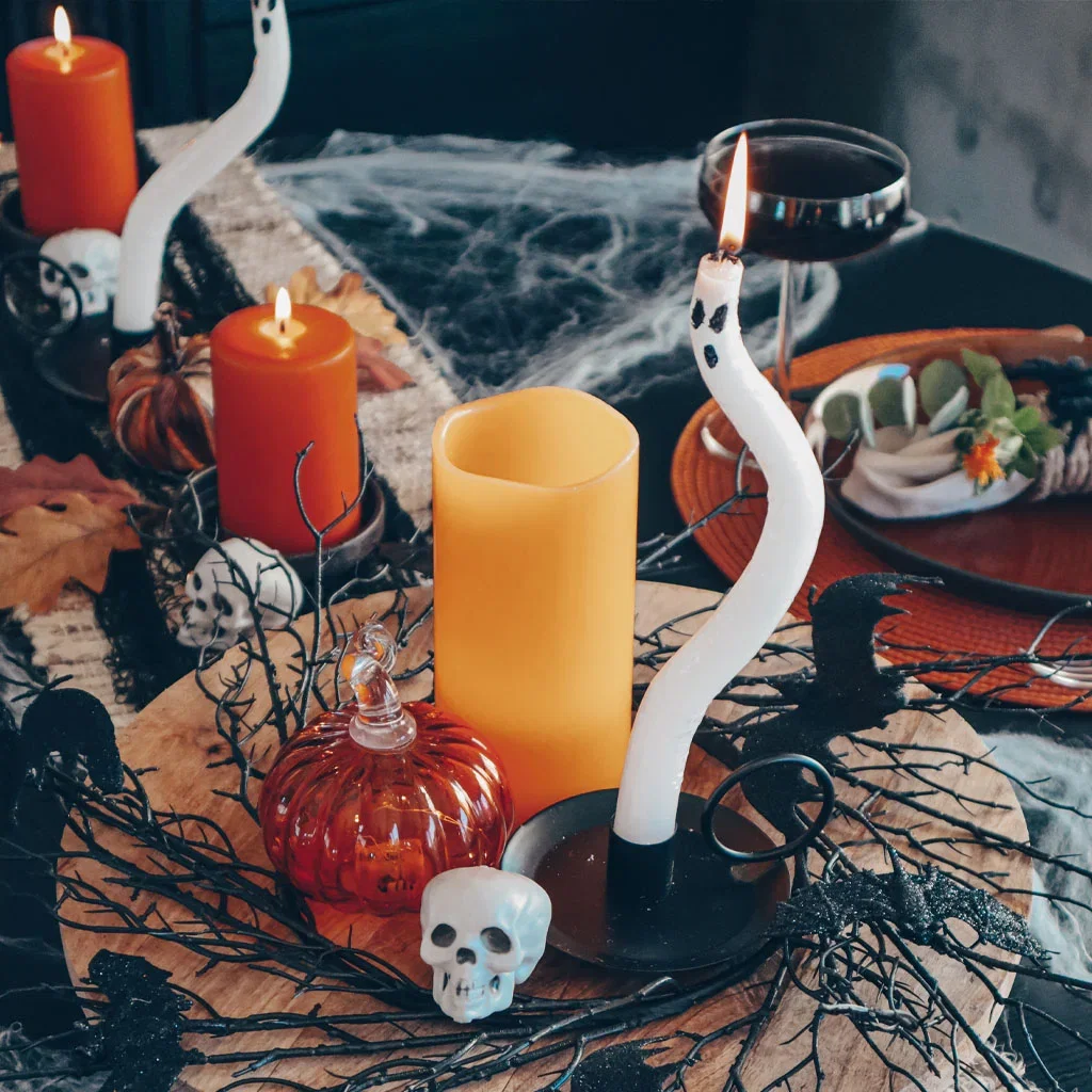 Ska du ha halloweenfest? Här är tips på två olika sätt att duka bordet på