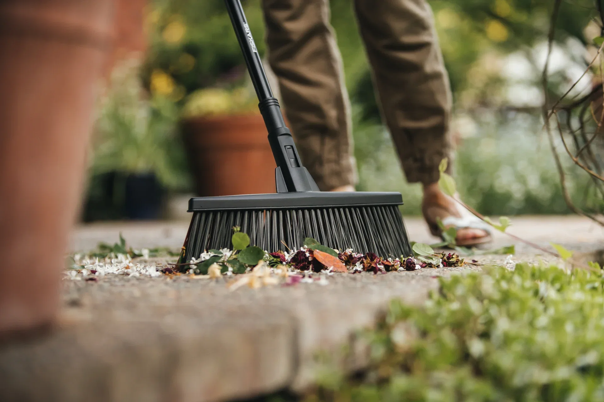 All Purpose Yard Broom M