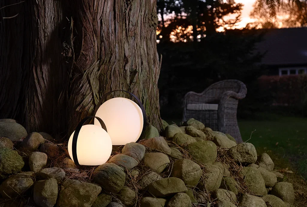 Ariel LED Lamp Incl Solar Ø20CM